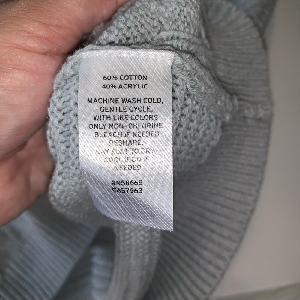 CASLON Cable Knit Texture Knit V-neck Sweater - Picture 4 of 10